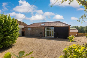 The Hay Loft by Big Skies Cottages
